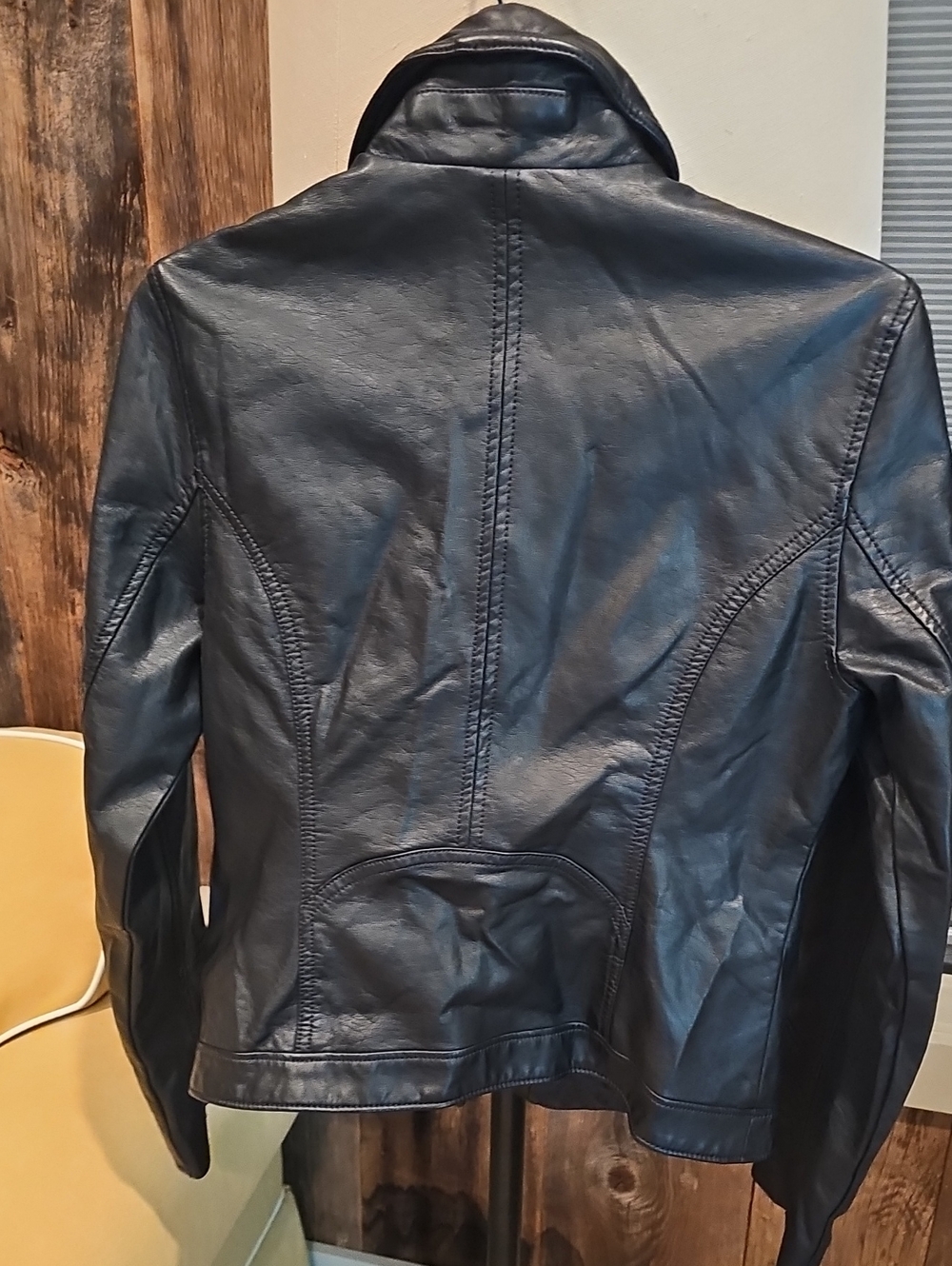 Hollister Black Faux Leather Moto Jacket with Zip Pockets - Picture 4 of 7